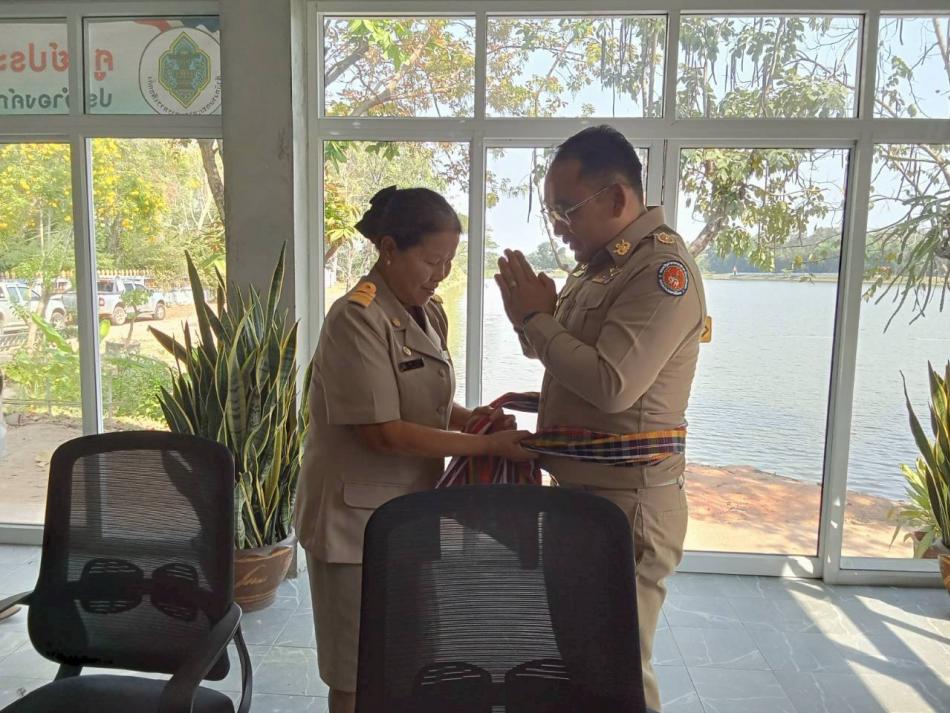 ประชุมสภาองค์การบริหาส่วงนตำบลหนองแวง ครั้งแรก